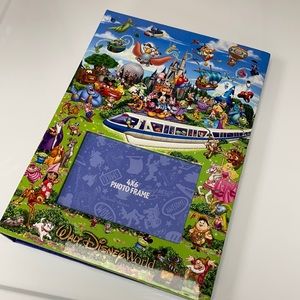 WALT DISNEY WORLD PHOTO ALBUM - HOLDS 300 PICTURES - BRAND NEW!!
